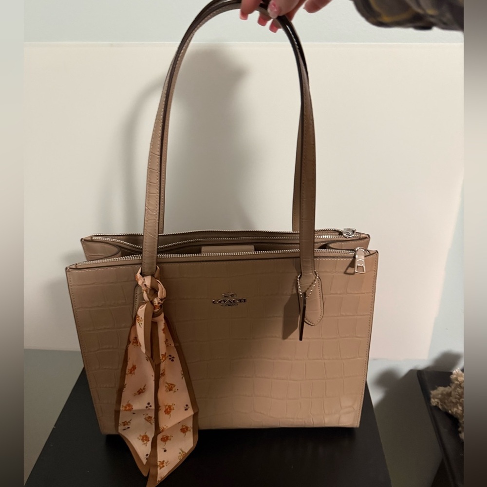 Coach Croc Embossed “Nina” Tan shoulder Bag! With Free Bag Scarf! NWT - Picture 8 of 8